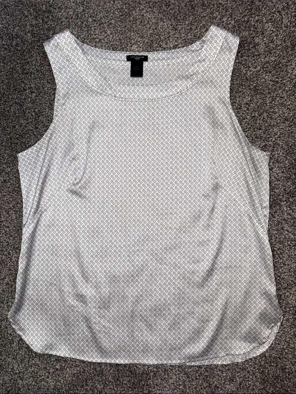 Ann Taylor Black & White Sleeveless Top Sz Petite Lg